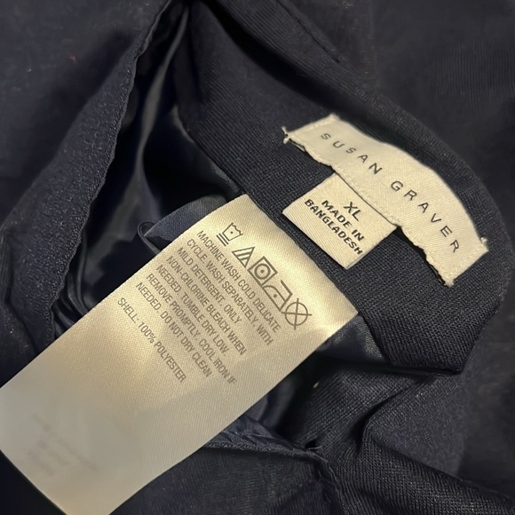 SUSAN Graver reversible rain jacket - Picture 7 of 7